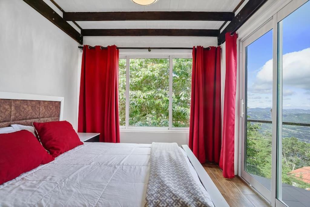 Mansion Dubai-Mountain-Jacuzzi-4Br-Jamaca De Dios Villa Jarabacoa Ngoại thất bức ảnh