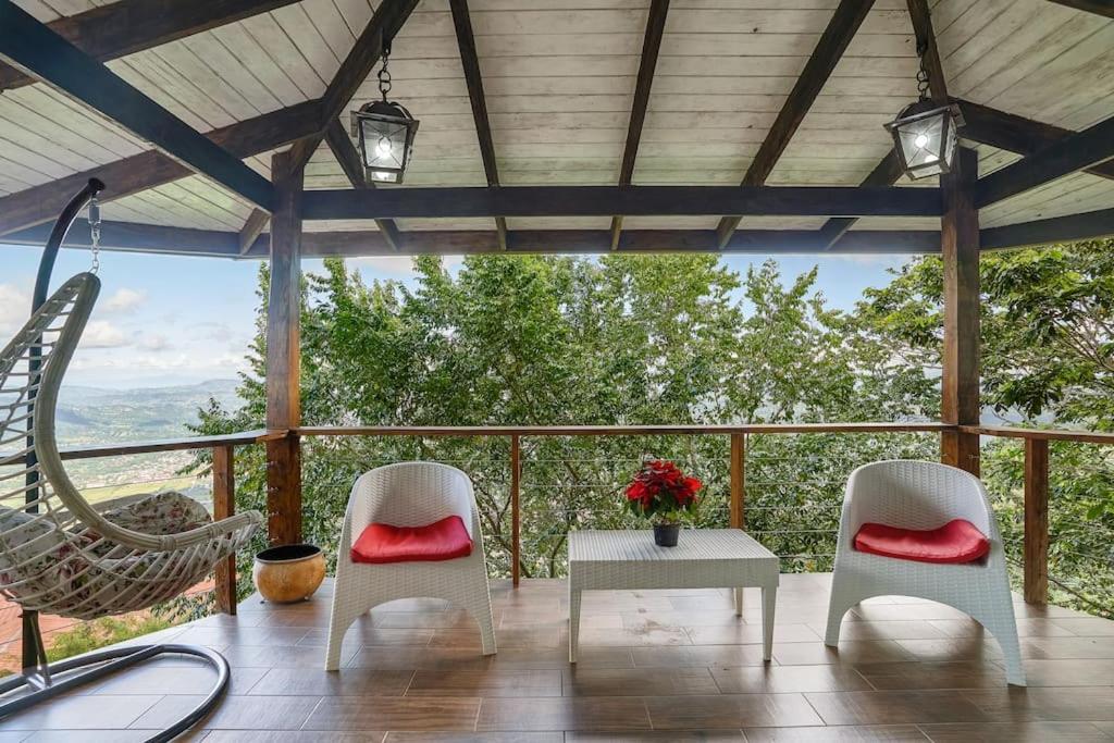 Mansion Dubai-Mountain-Jacuzzi-4Br-Jamaca De Dios Villa Jarabacoa Ngoại thất bức ảnh